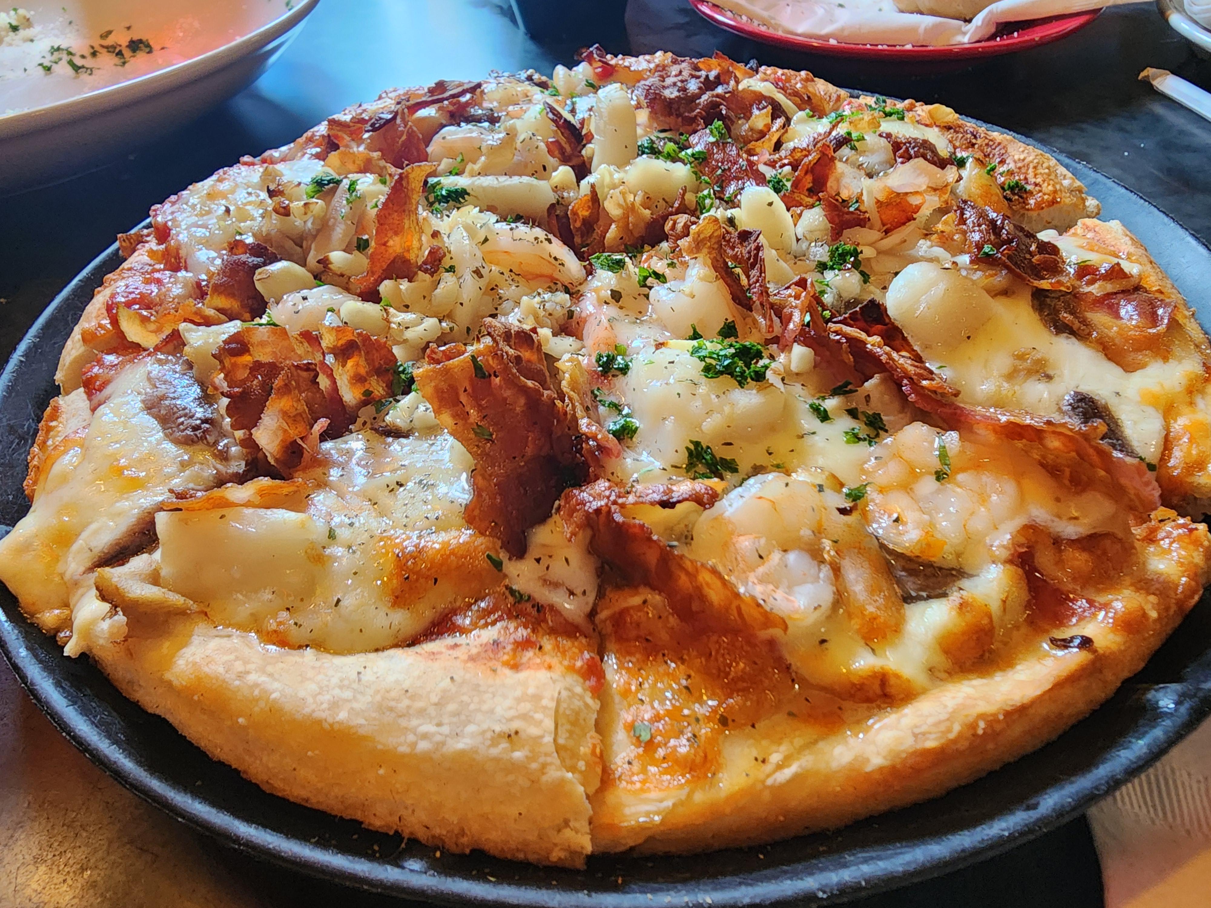 Seafood Delight Pizza - Nasirabad Food Express